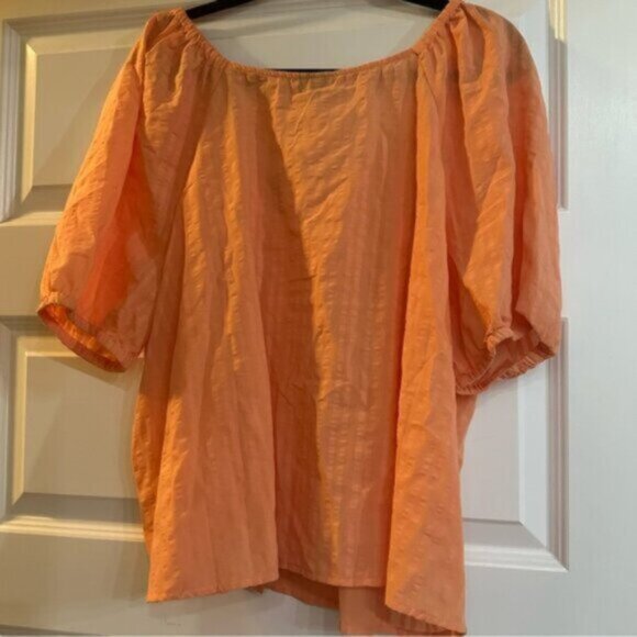NWT TORRID Women's Orange Seersucker Button Front Crop Top Size 2 Plus - Picture 6 of 9